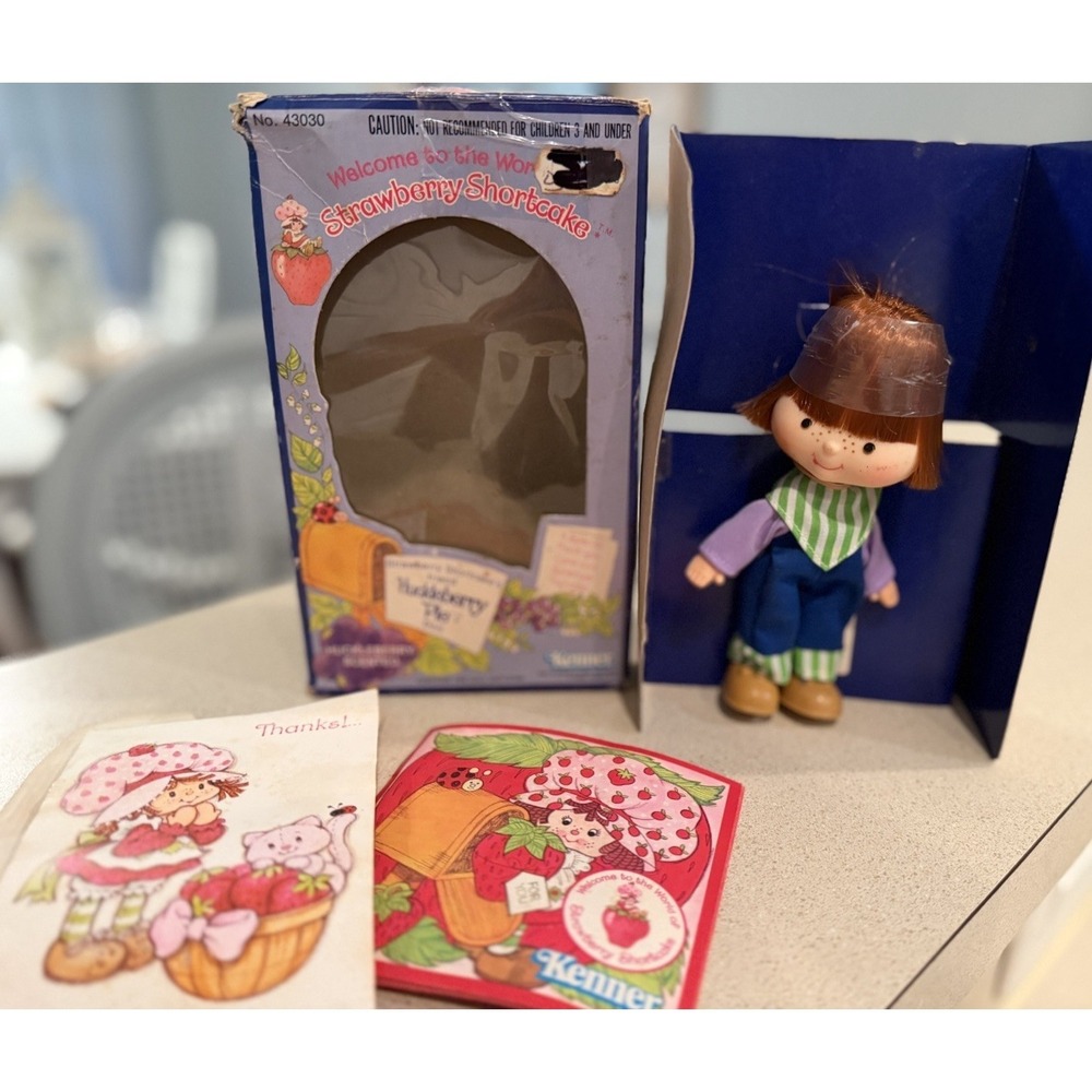 Huckleberry Pie Strawberry Shortcake Doll With Box Vintage 1980 UNUSED